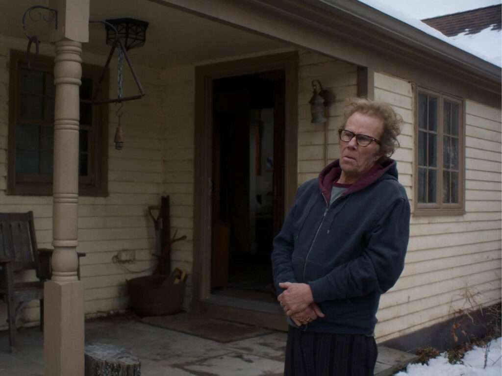 ‘Father Mother Sister Brother’ Review: Jim Jarmusch’s Poetic Meditation on Family and Time