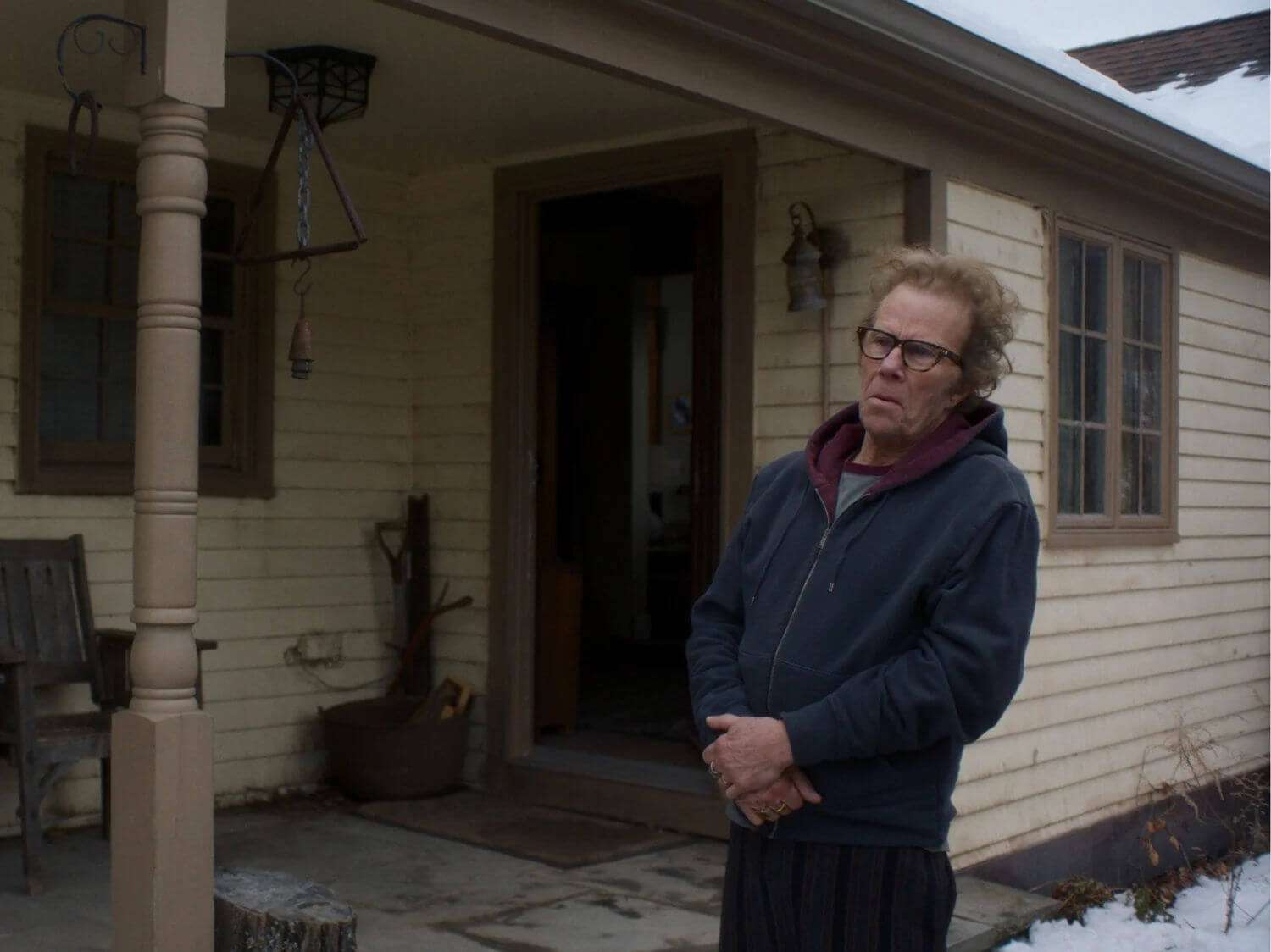 ‘Father Mother Sister Brother’ Review: Jim Jarmusch’s Poetic Meditation on Family and Time